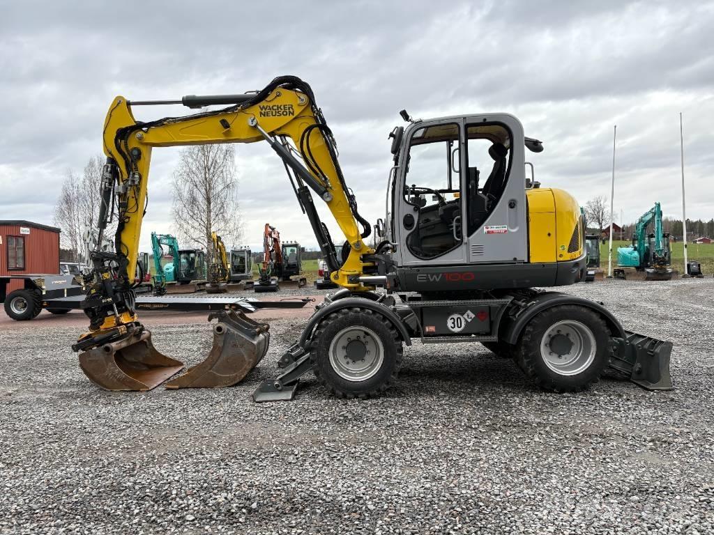 Wacker Neuson EW100 Колёсные экскаваторы