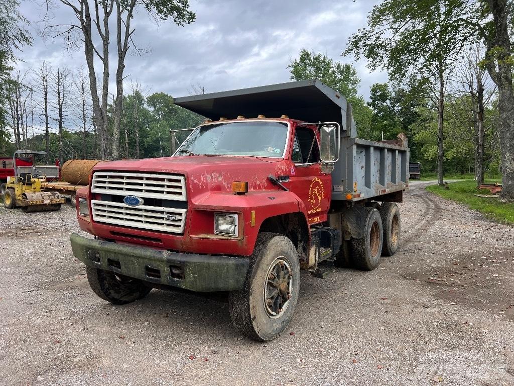 Ford F900 Грузовики-Самосвалы