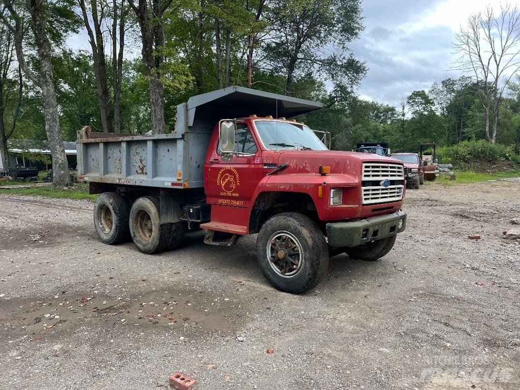 Ford F900 Грузовики-Самосвалы