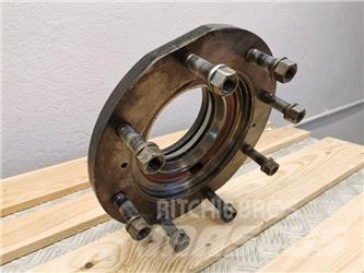 JLG 307 wheel hub Шины и колёса