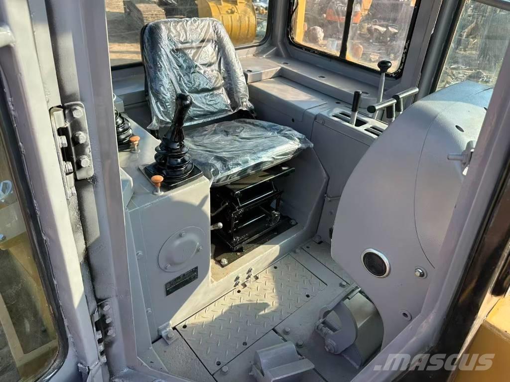CAT D6G Гусеничные бульдозеры
