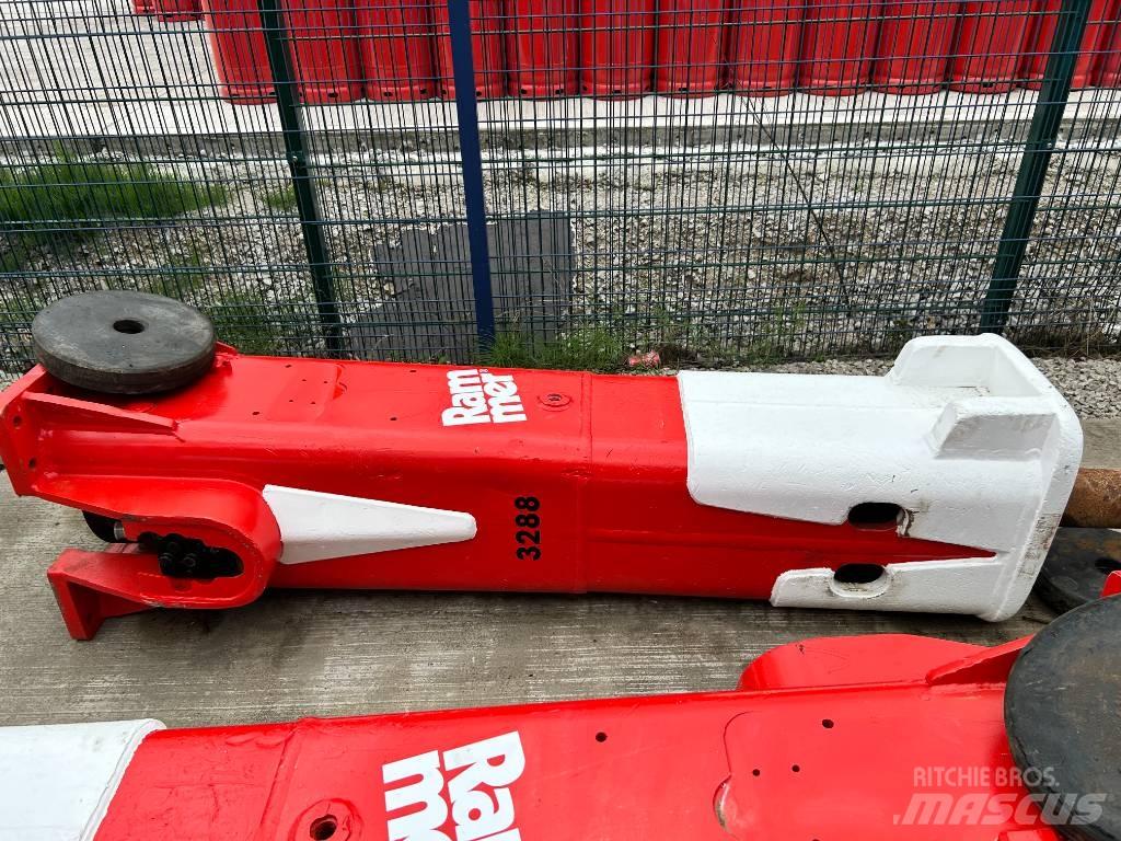 Rammer BR3288 Гидромолоты