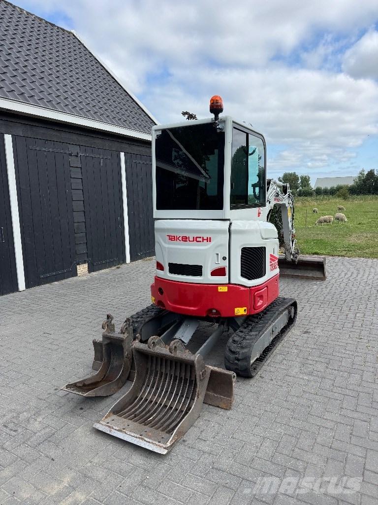 Takeuchi TB 325 R Мини-экскаваторы