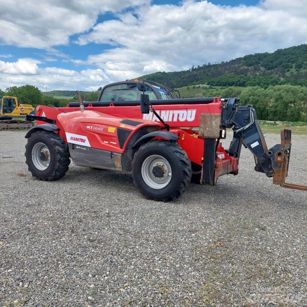 Manitou MT 1440 Телескопические погрузчики