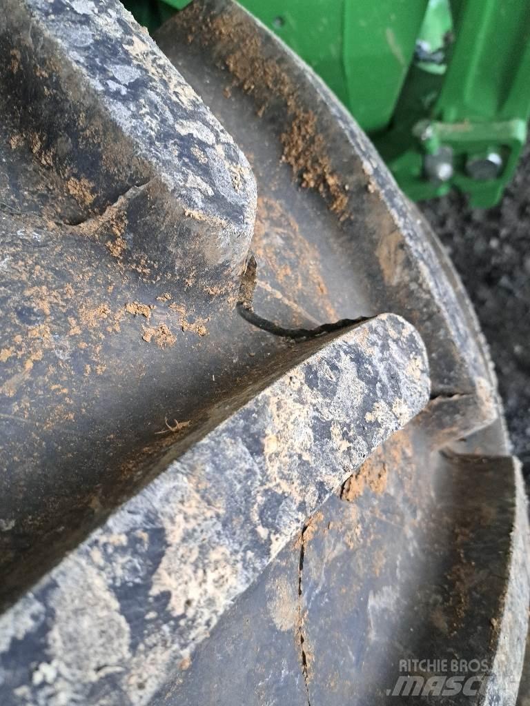 John Deere 6120 M Трактора