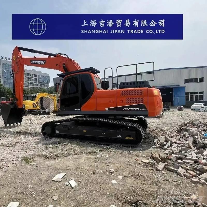 Doosan DX 300 Гусеничные экскаваторы