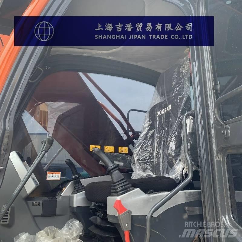 Doosan DX 300 Гусеничные экскаваторы
