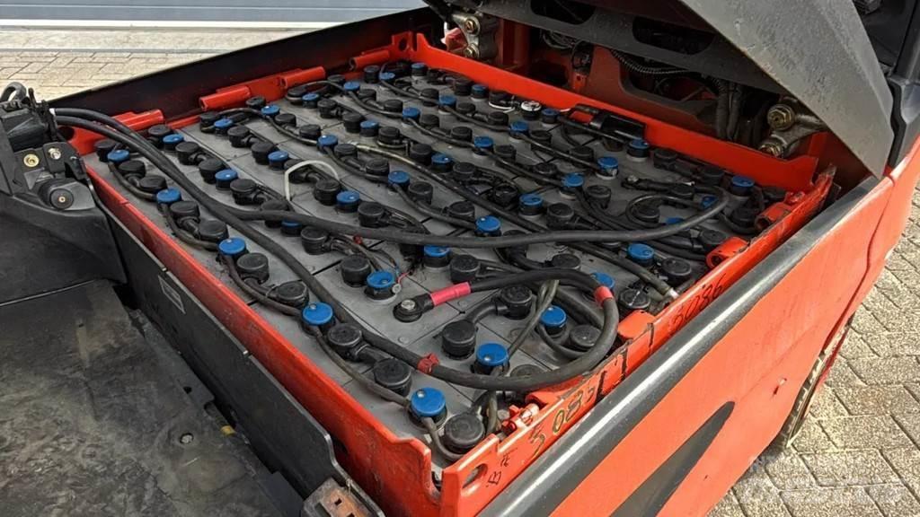 Linde E25L-01 Другие складские механизмы
