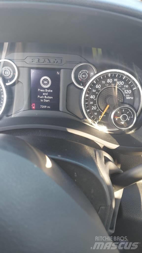 RAM 5500 Грузовики-платформы/боковая разгрузка