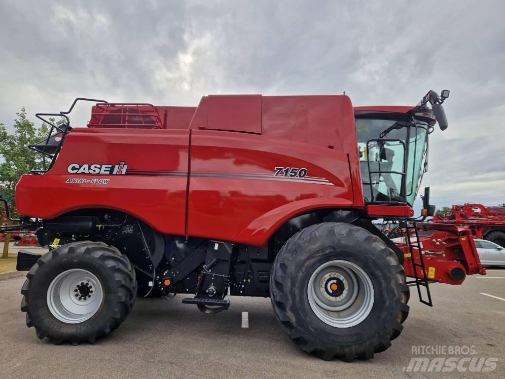 Case IH AF 7150 Зерноуборочные комбайны