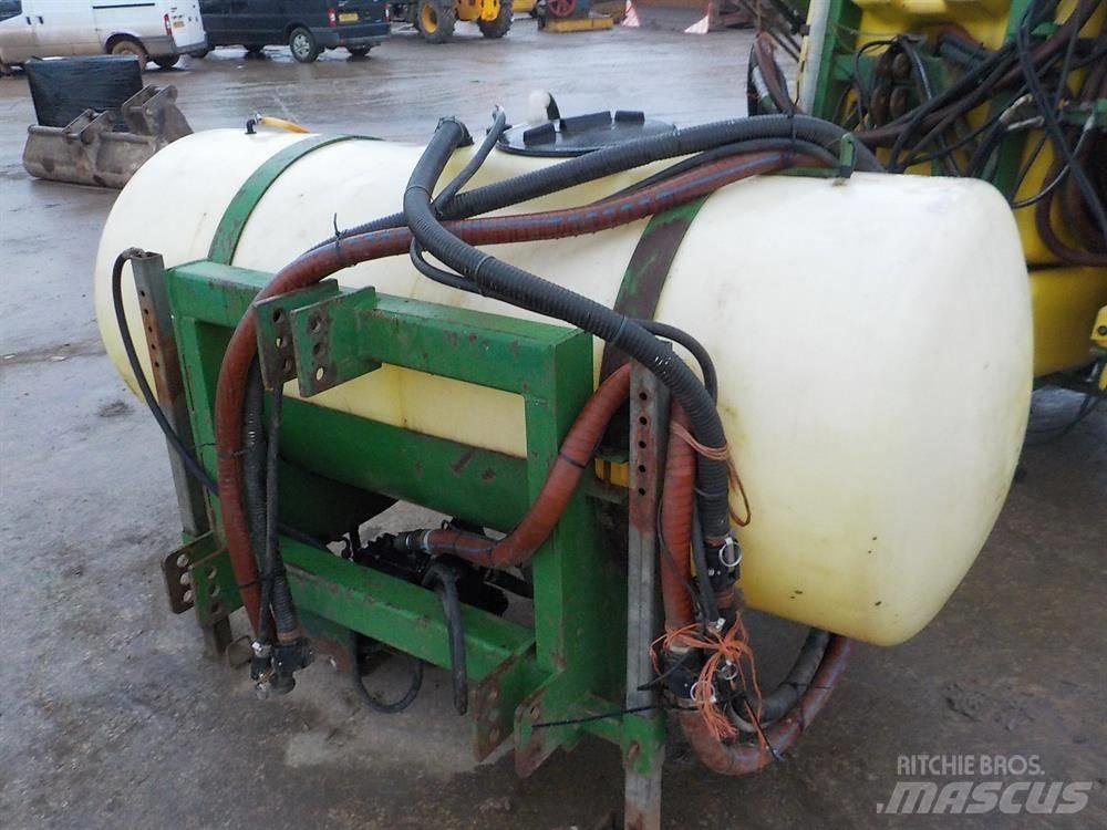 John Deere 510 Прицепные опрыскиватели