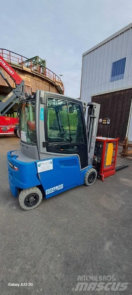 Jungheinrich EFG 320 Электропогрузчики