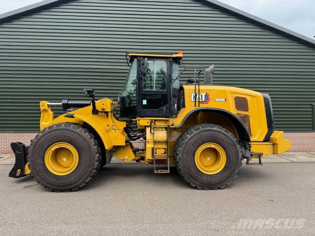 CAT 966 M Фронтальные погрузчики