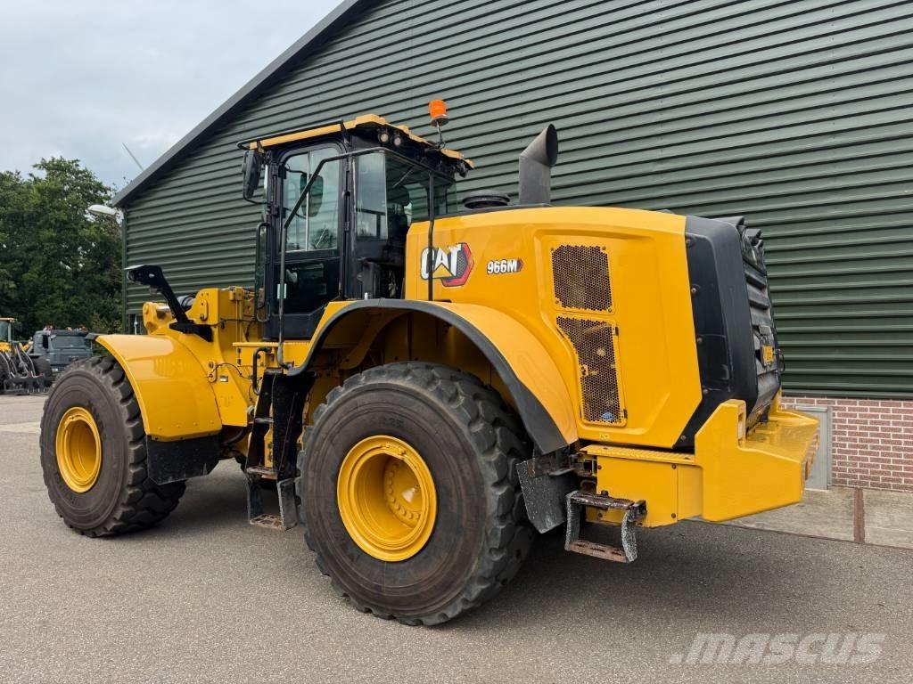 CAT 966 M Фронтальные погрузчики