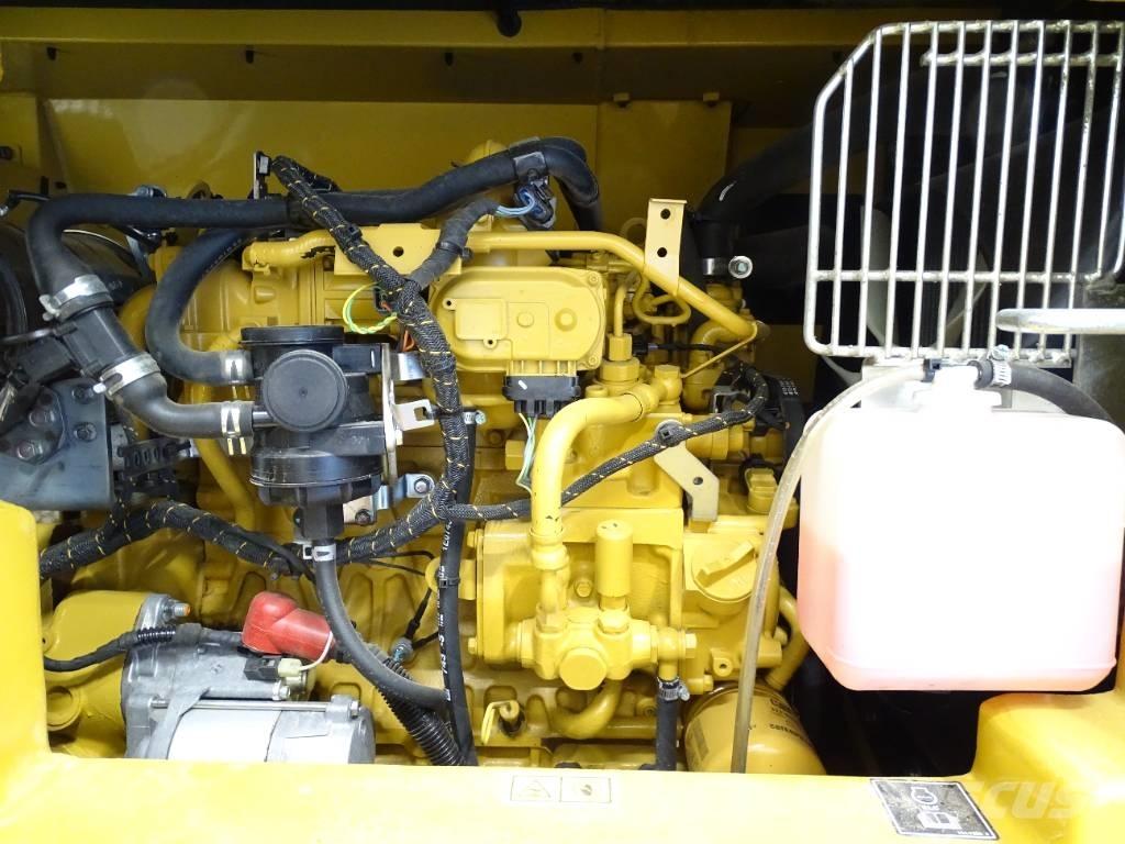 CAT 306 CR Мини-экскаваторы