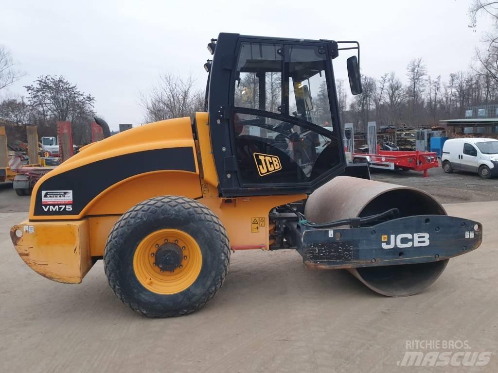 JCB VM 75 D Грунтовые катки