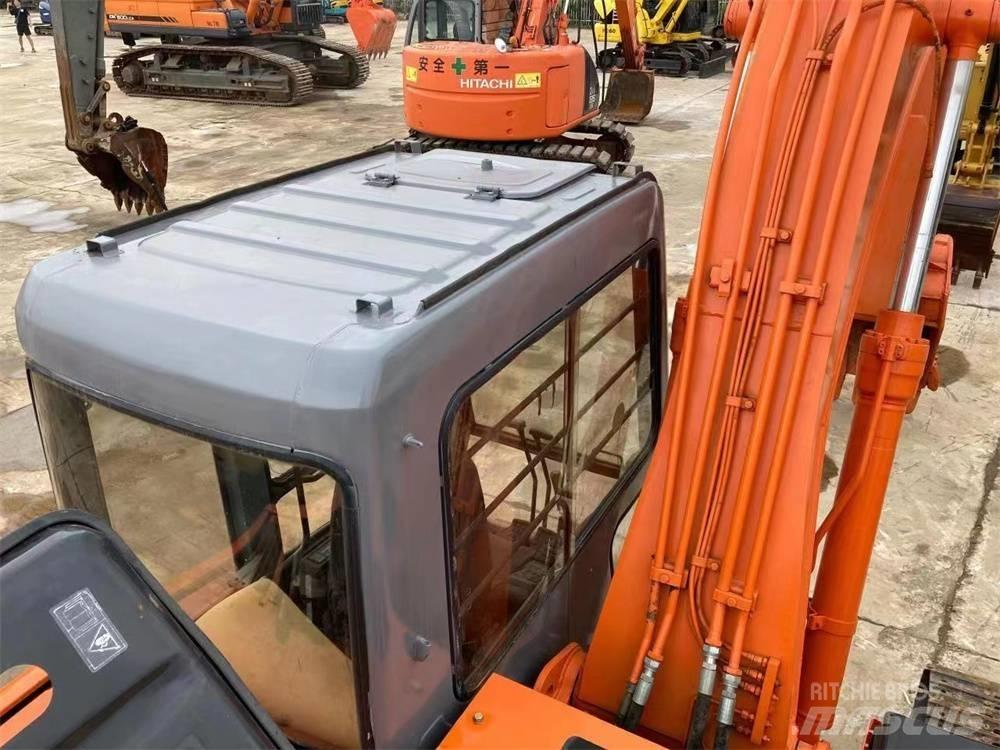 Hitachi EX 1200 Гусеничные экскаваторы