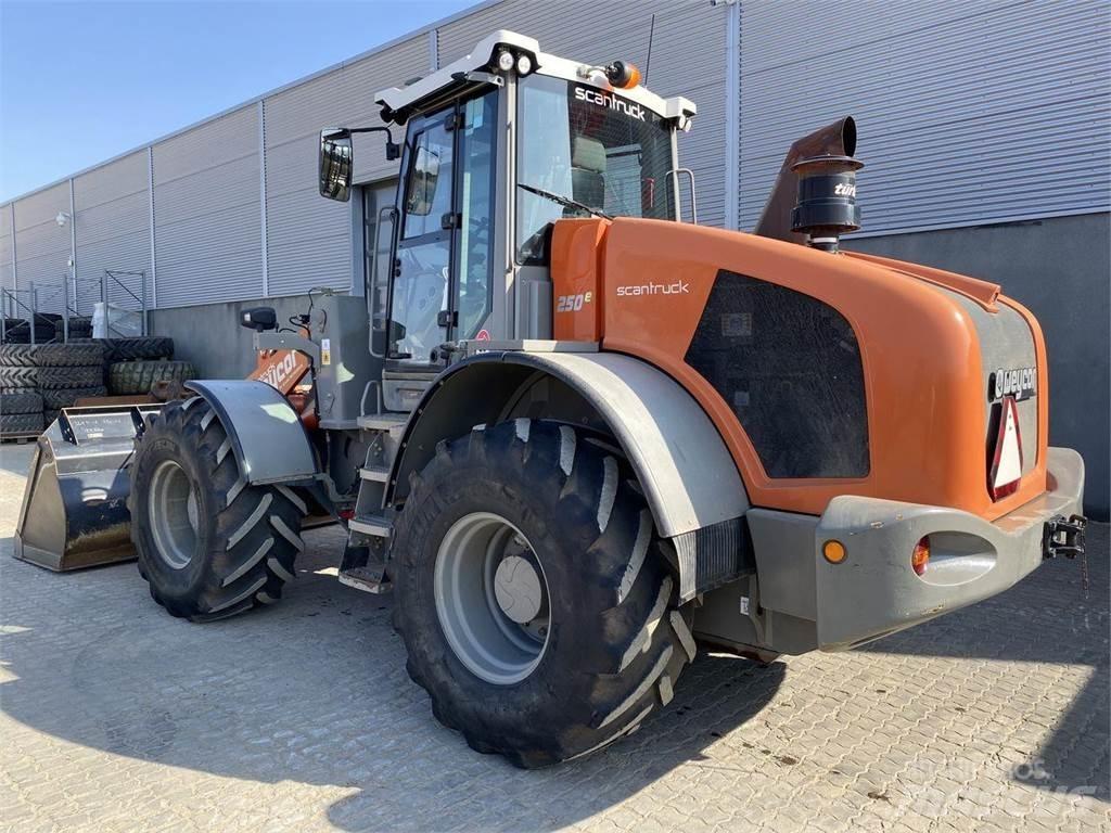 Weycor AR250E Фронтальные погрузчики