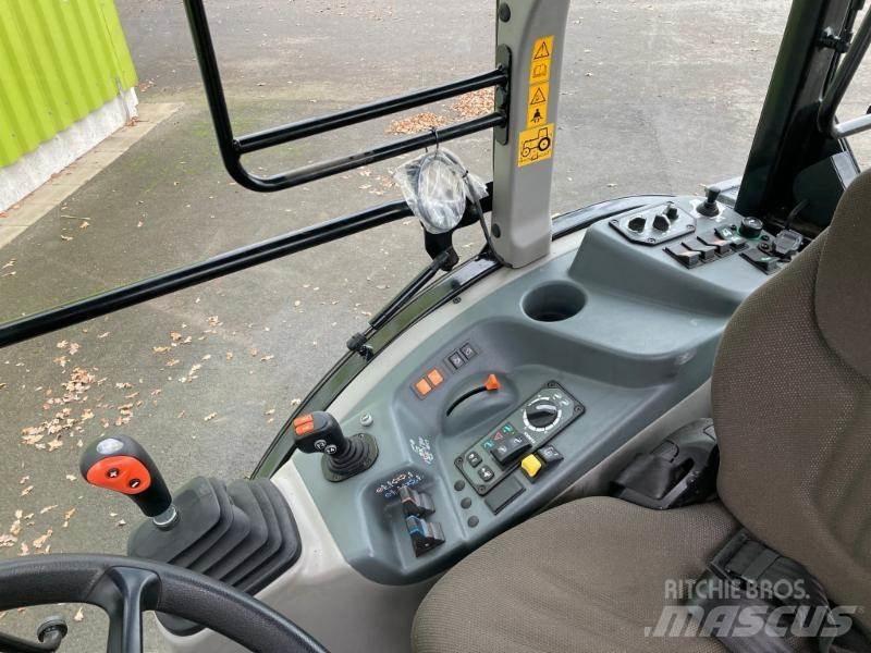 CLAAS NEXOS 240 M Трактора