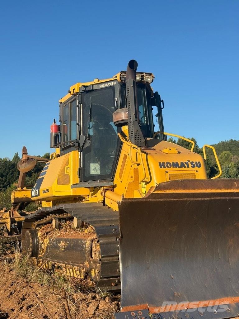 Komatsu D 61 EX-23 Гусеничные бульдозеры