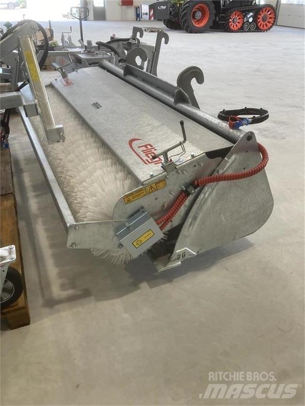Fliegl Power Pro 260 Вакуумные уборочные машины