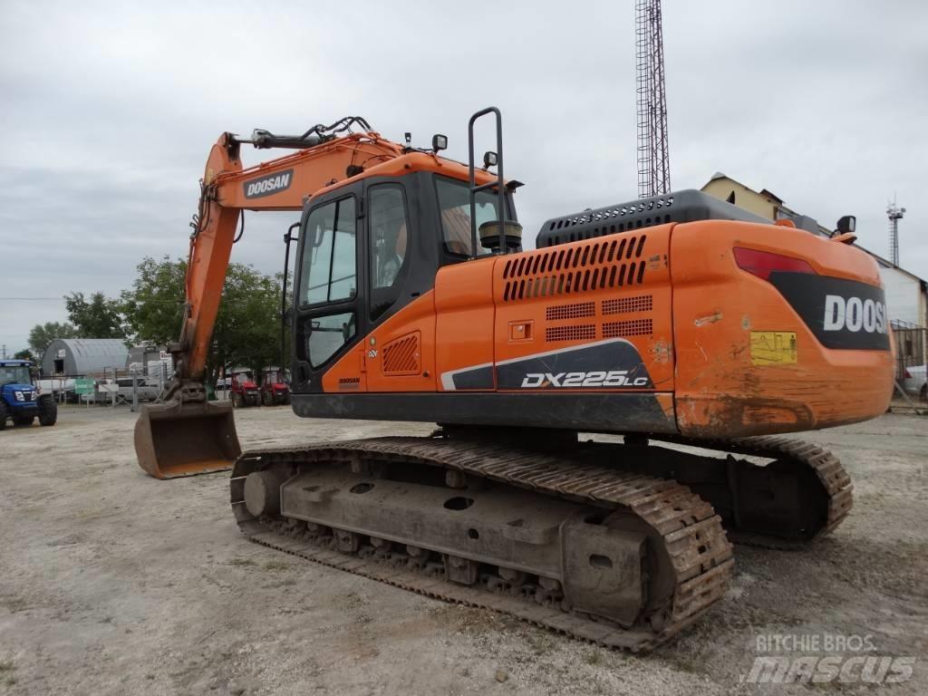Doosan DX 225 LC-5 Гусеничные экскаваторы