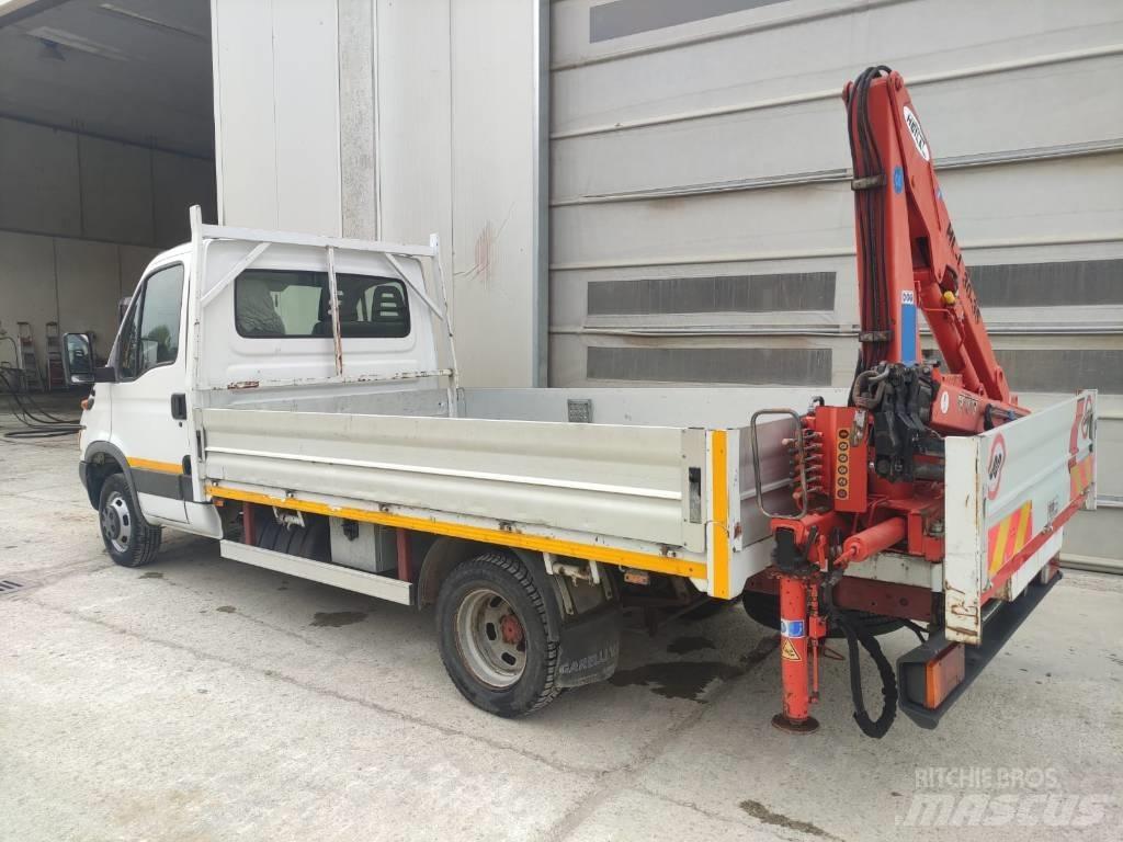 Iveco 50C 15 Цельнометаллический фургоны