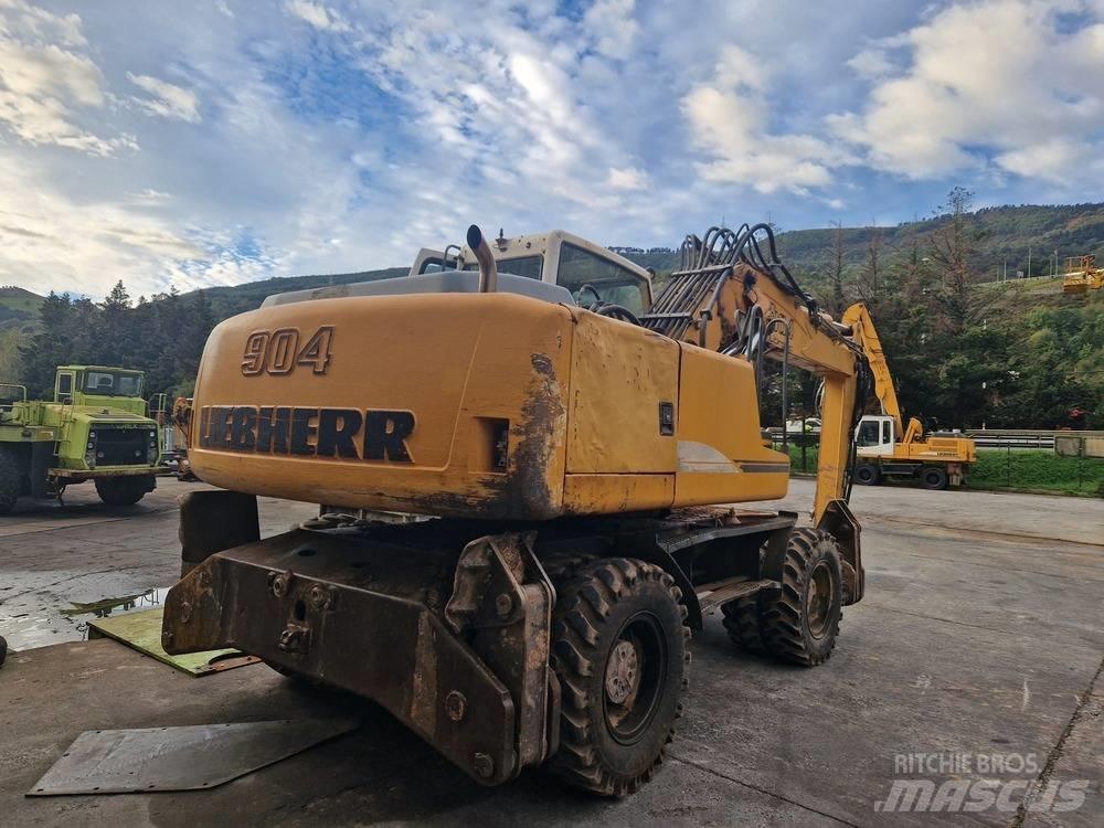 Liebherr A904C Колёсные экскаваторы