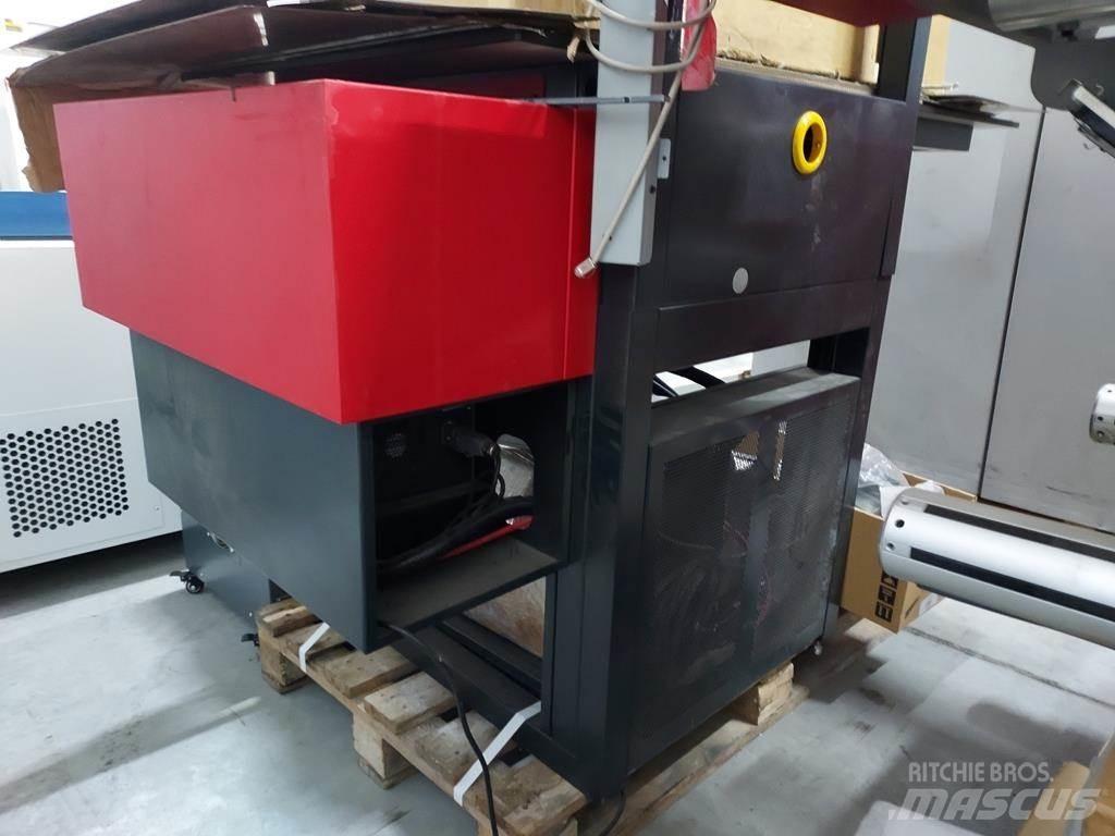 Xeikon 3030 plus Строительная техника - Другие