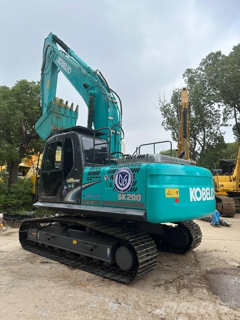Kobelco SK 200-8 Гусеничные экскаваторы