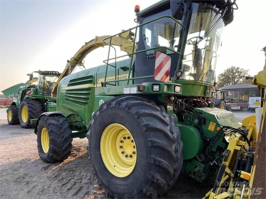John Deere 7750 Самоходные кормоуборочные комбайны