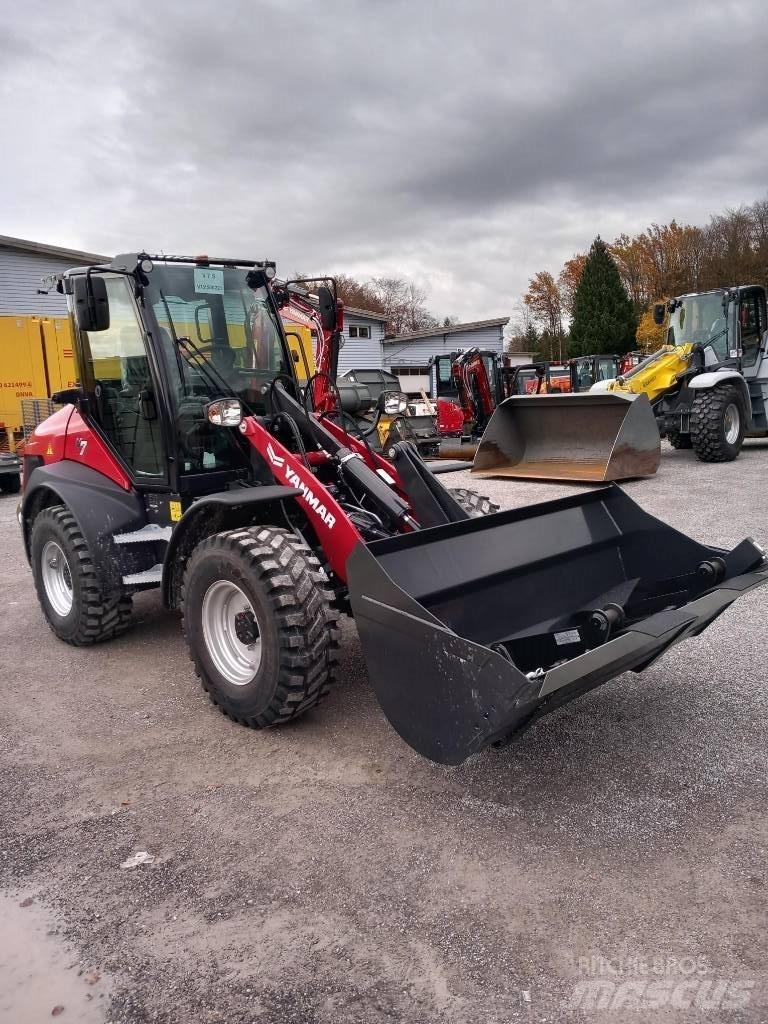 Yanmar V 7 Экскаваторы-погрузчики