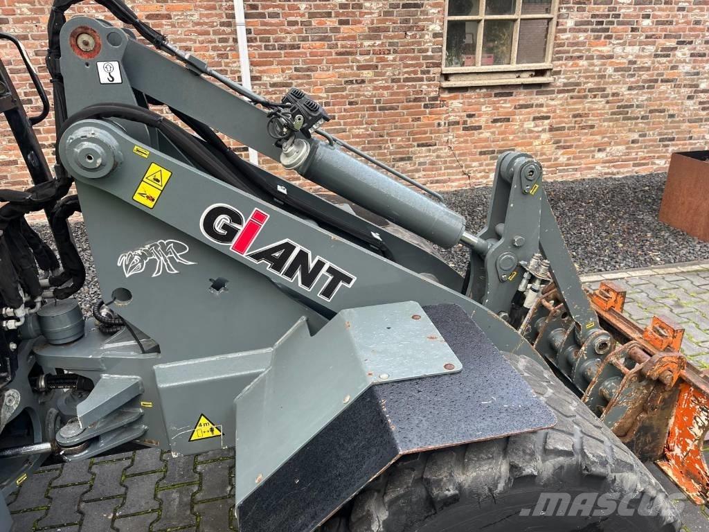GiANT V5003 X-tra HD Фронтальные погрузчики