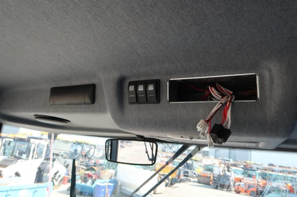 Hamm HD+ 140I VV Катки тротуарные