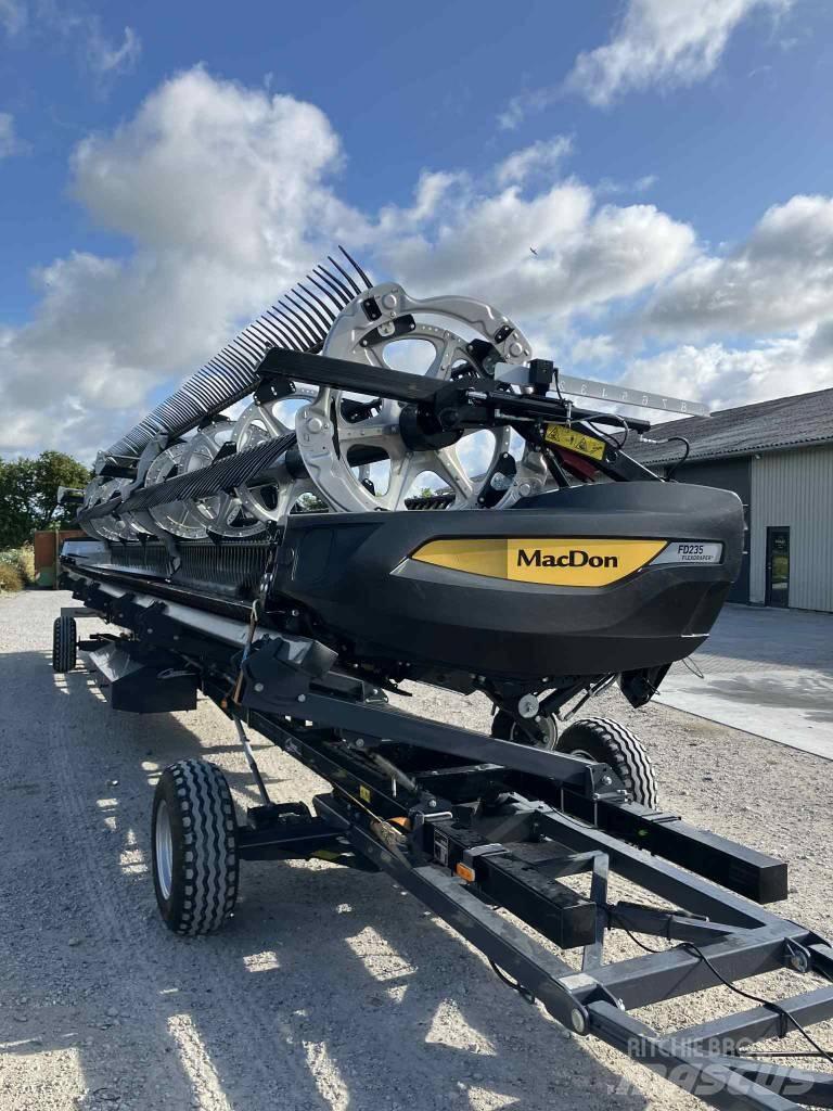 MacDon FD235 Жатки