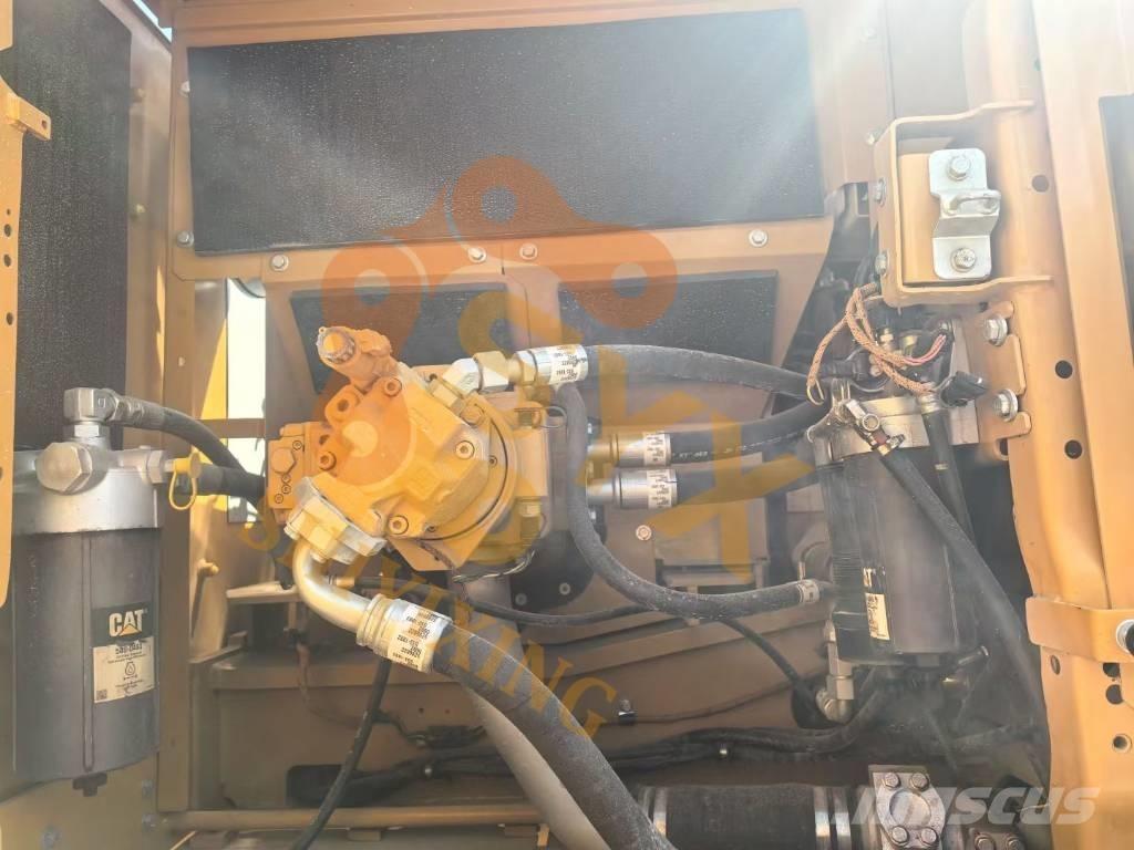 CAT 345GC Гусеничные экскаваторы