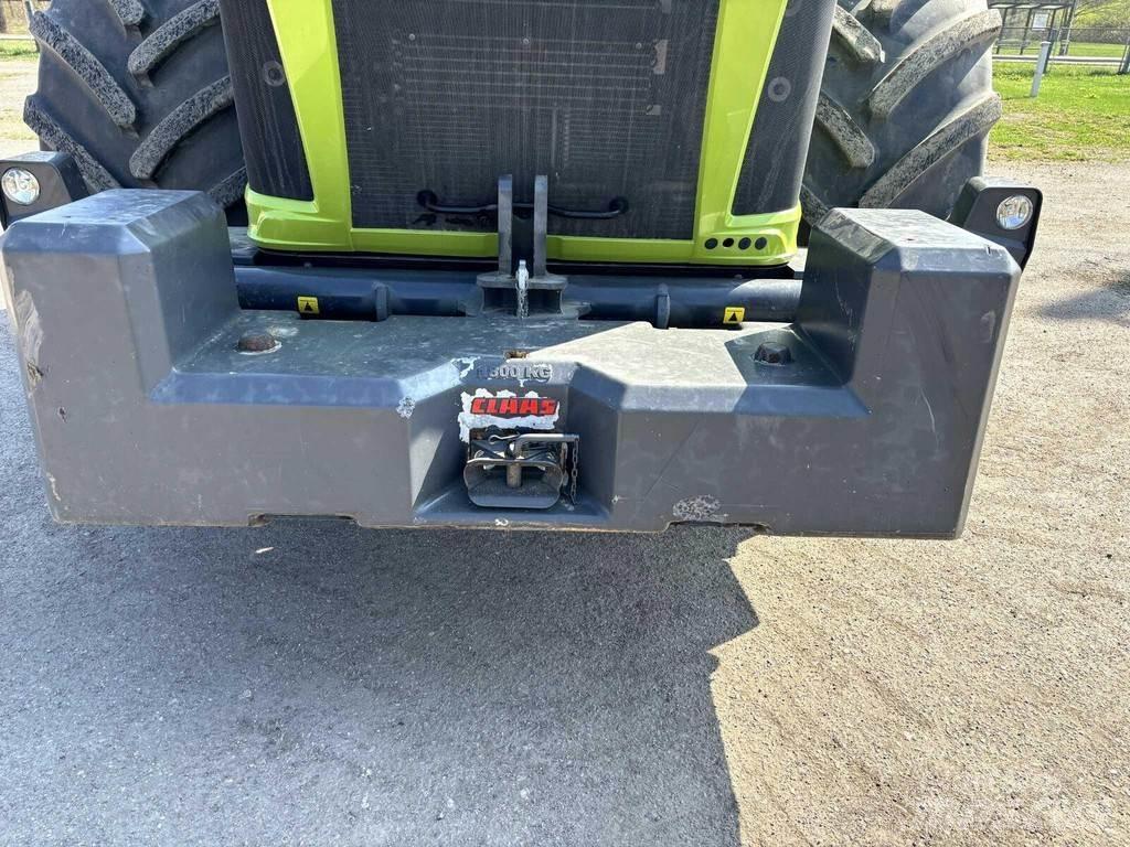 CLAAS Xerion 5000 Трактора