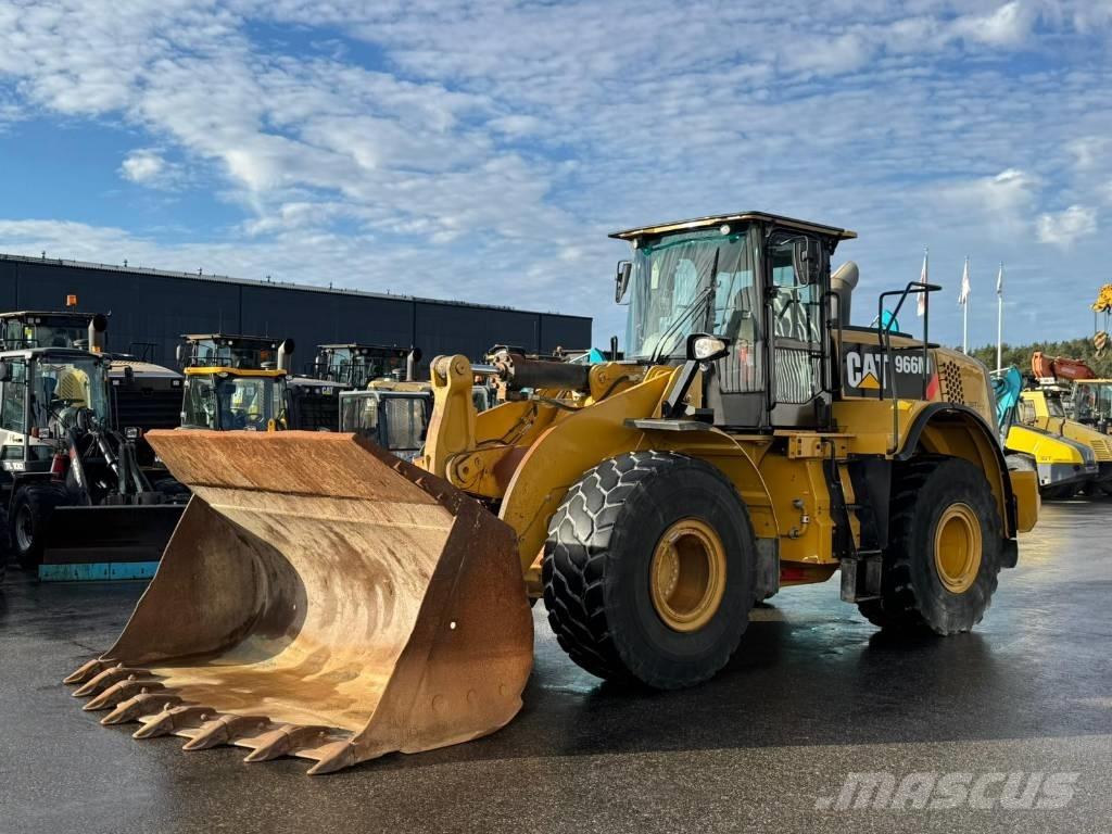 CAT 966M Фронтальные погрузчики