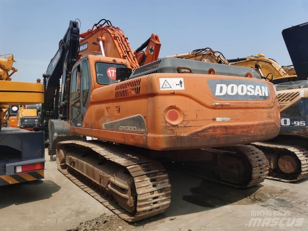 Doosan DX 300 LC Гусеничные экскаваторы