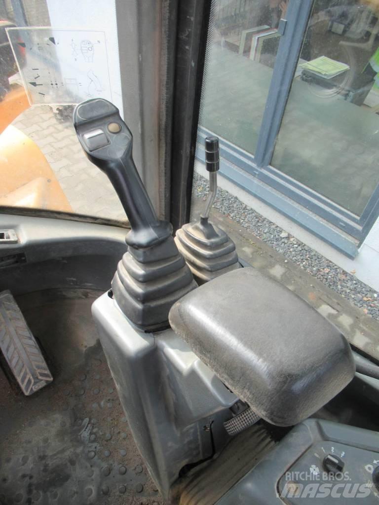 Volvo L 30 B Фронтальные погрузчики