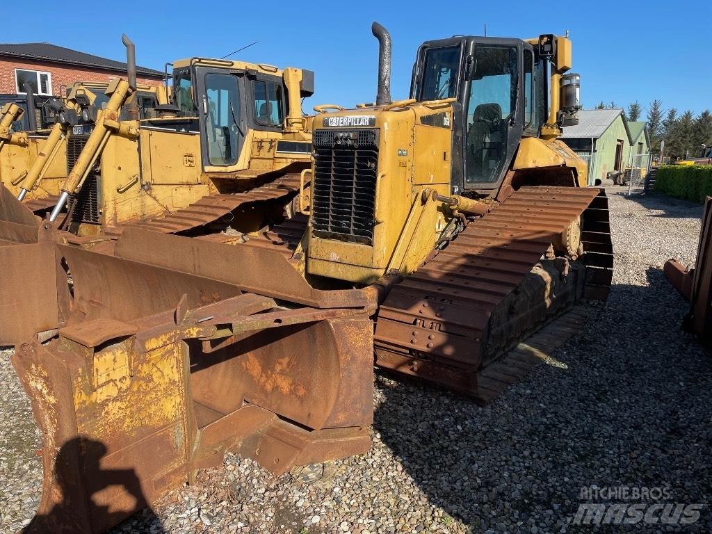CAT D6N Гусеничные бульдозеры