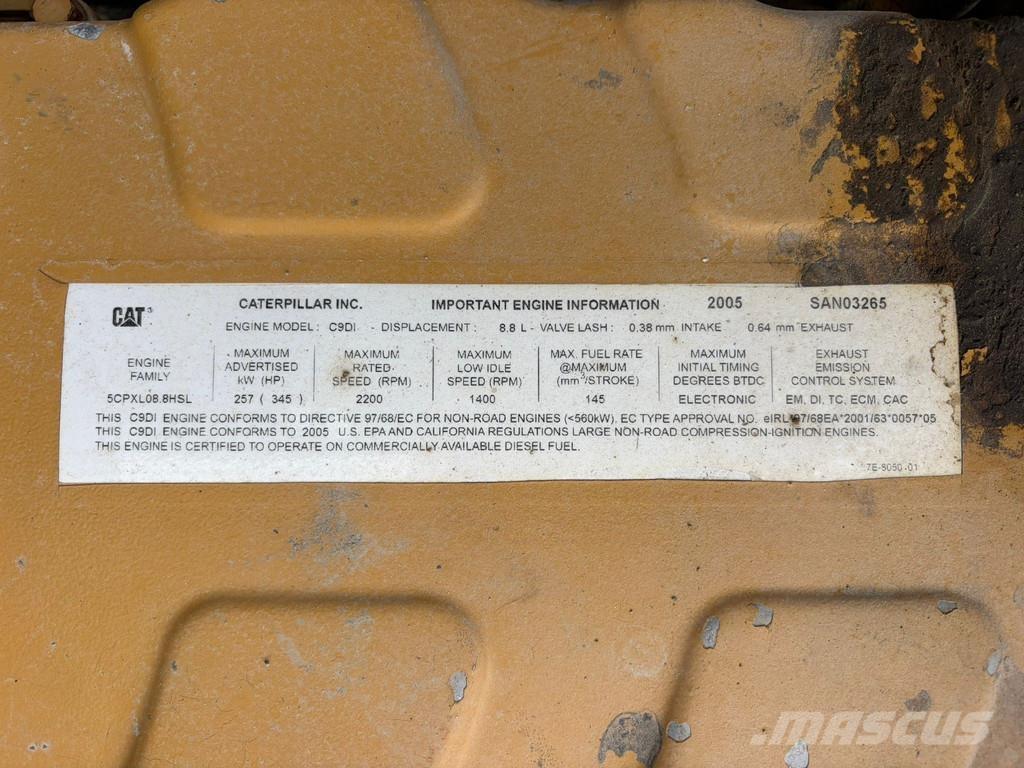 CAT 330C Гусеничные экскаваторы