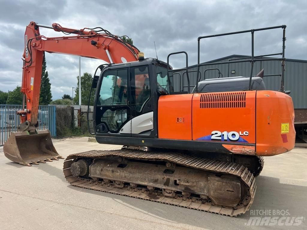 Hitachi ZX 210 LC-6 Гусеничные экскаваторы