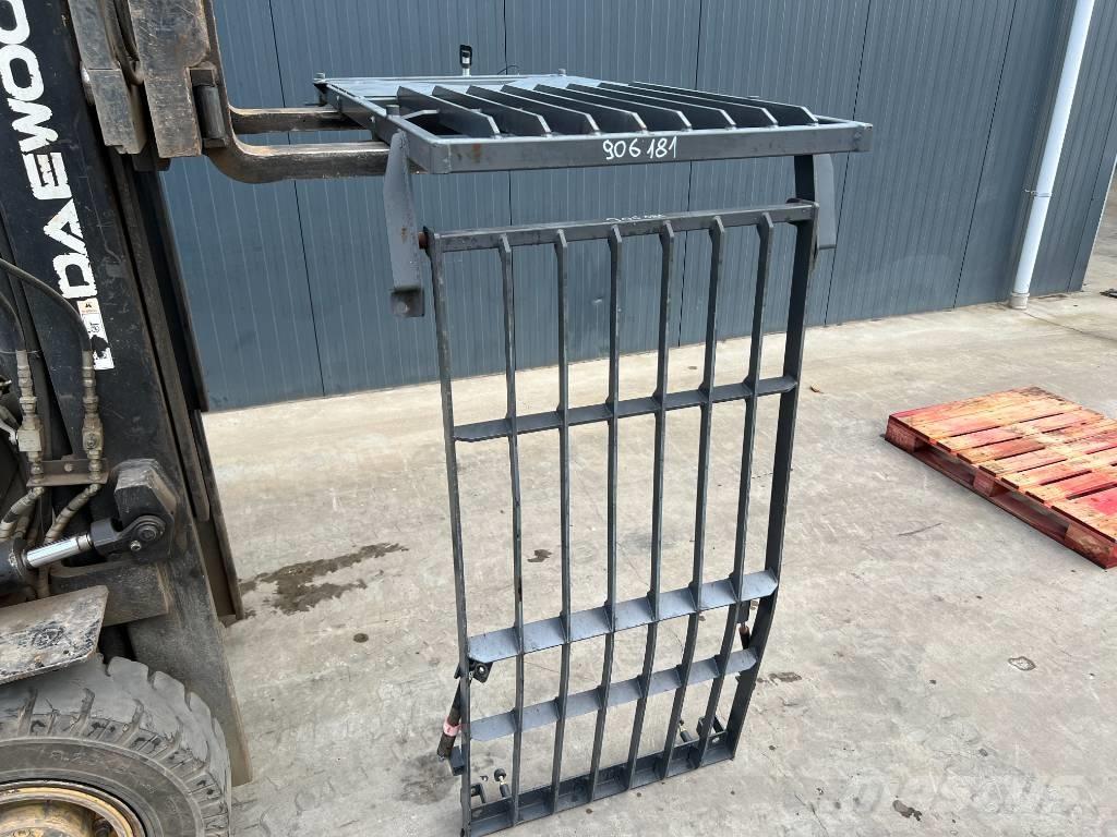 Doosan DX180 / DX225 Кабины и интерьер