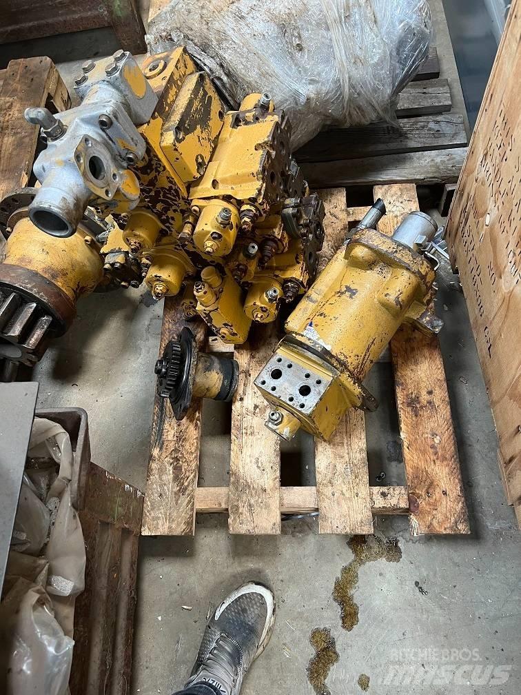CAT 213 B LC valve Гусеничные экскаваторы