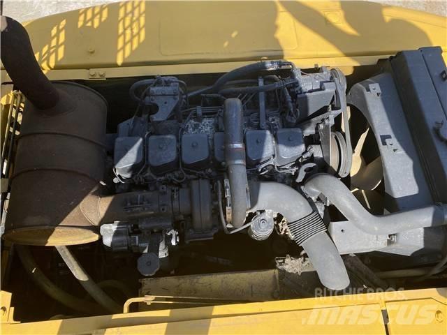 Komatsu PC200-6 Гусеничные экскаваторы