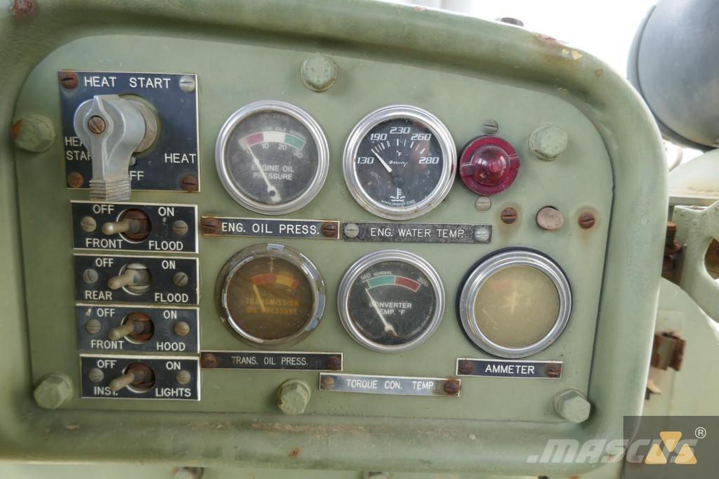 CAT D7F Ex-army Гусеничные бульдозеры