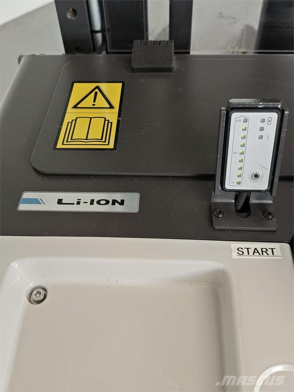 Atlet PSP160 Самоходные электроштабелёры