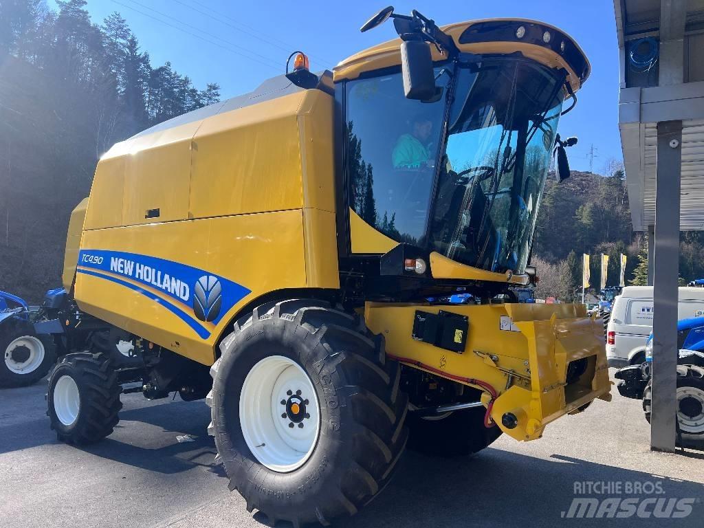 New Holland TC 4.90 Зерноуборочные комбайны