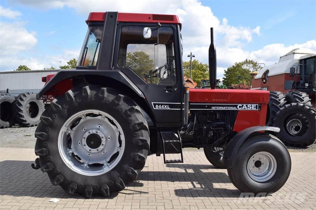 Case IH 844 XL Трактора
